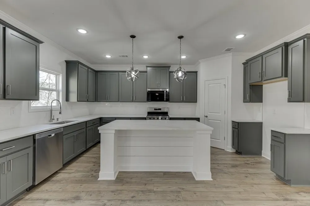 1003 Lakeview Commerce, GA 30529