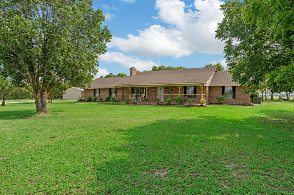 4381 County Line Parkway Mart, TX 76664