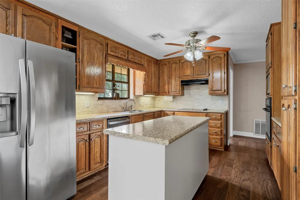 4381 County Line Parkway Mart, TX 76664
