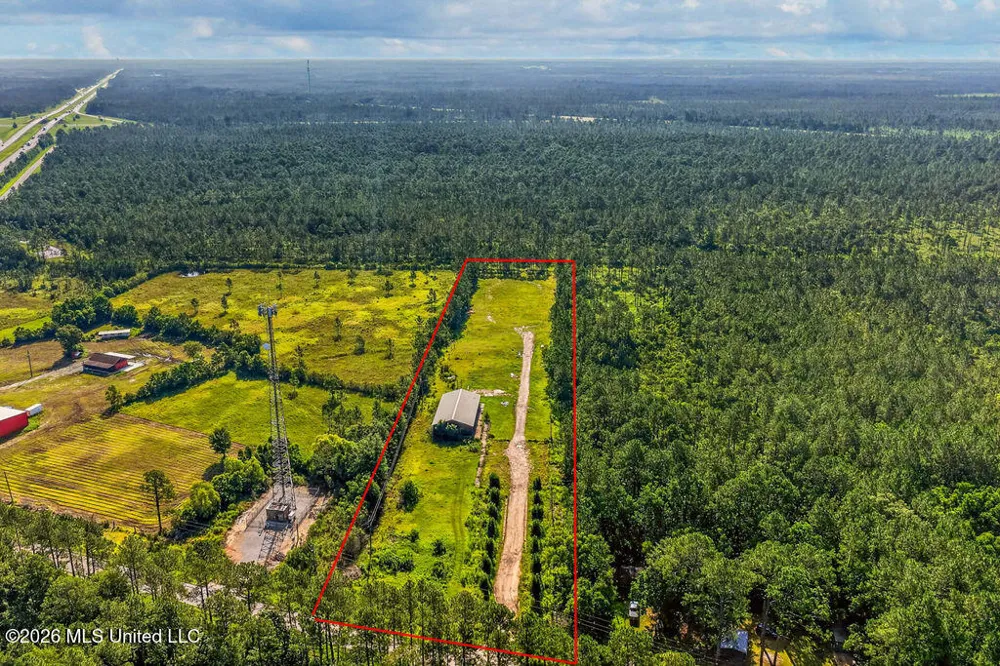 10540 Old Stage Road Moss Point, MS 39562