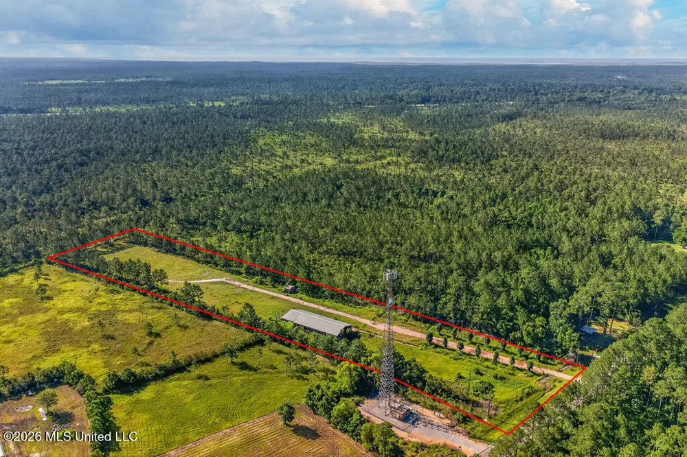 10540 Old Stage Road Moss Point, MS 39562