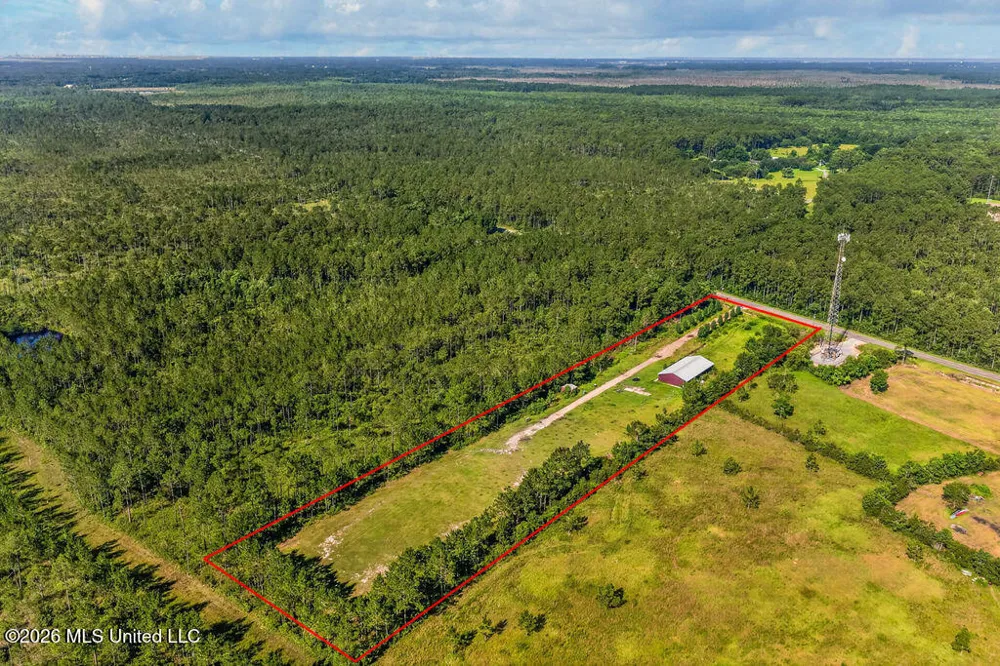 10540 Old Stage Road Moss Point, MS 39562