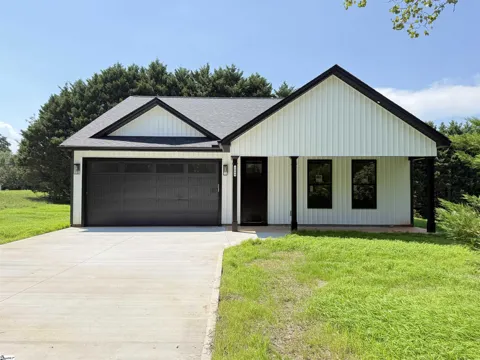 1044 W 11 Highway