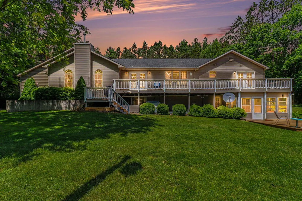 7245 River Road Evart, MI 49631