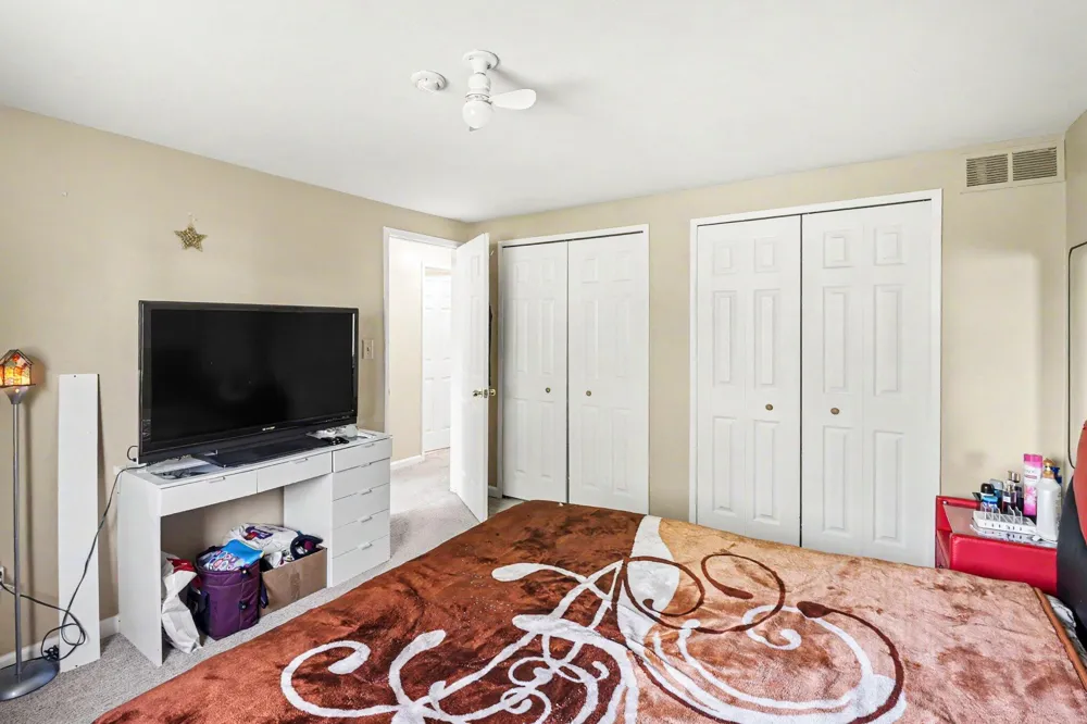 2041 W Franklin Drive Canton, MI 48187