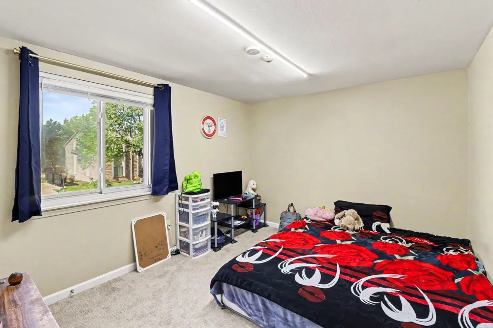 2041 W Franklin Drive Canton, MI 48187