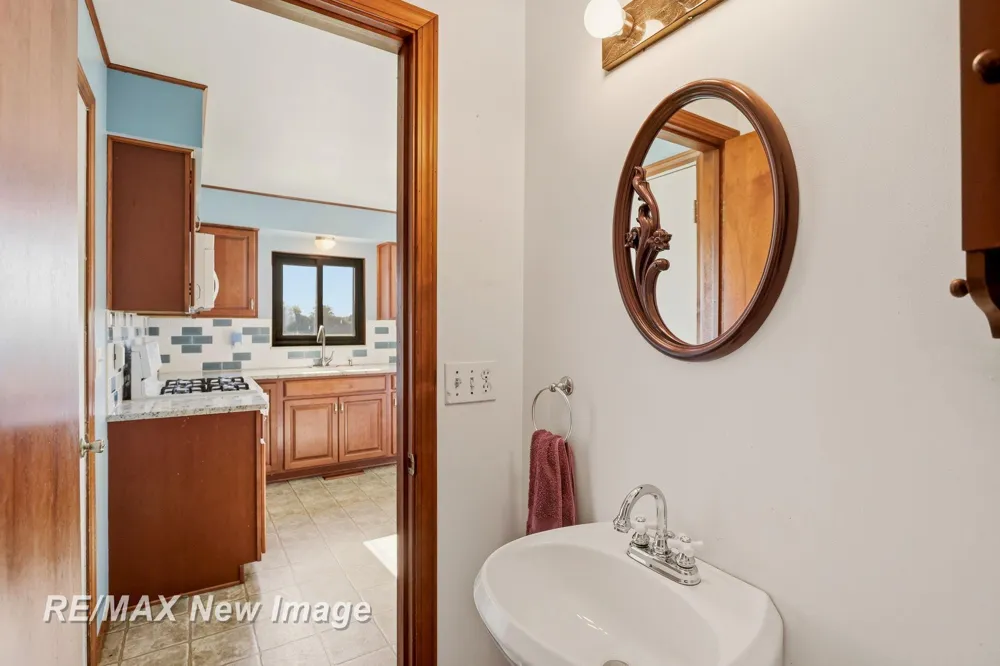 577 S Lincoln Road Portsmouth Charter Township, MI 48708