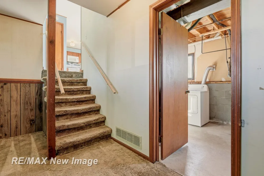 577 S Lincoln Road Portsmouth Charter Township, MI 48708
