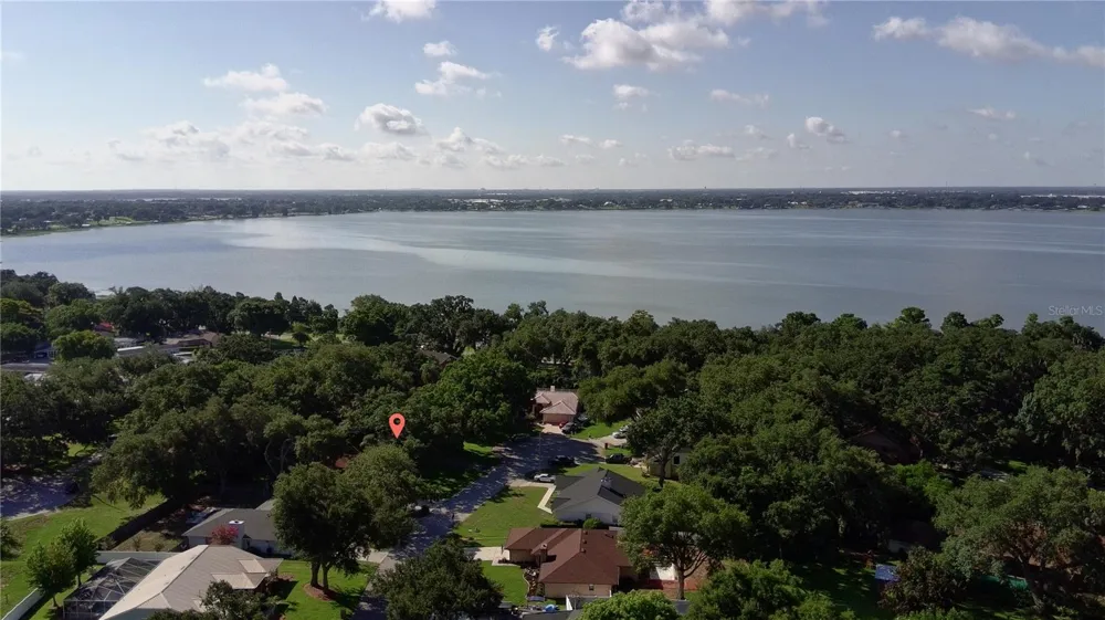 915 HEATHERBROOK DRIVE Auburndale, FL 33823
