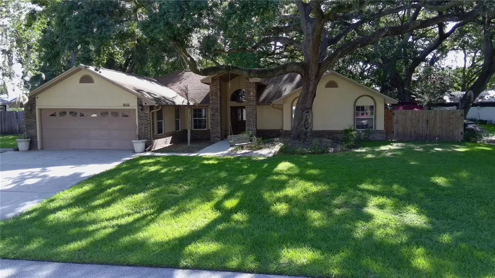 915 HEATHERBROOK DRIVE Auburndale, FL 33823