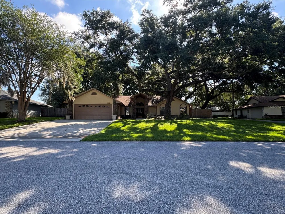 915 HEATHERBROOK DRIVE Auburndale, FL 33823