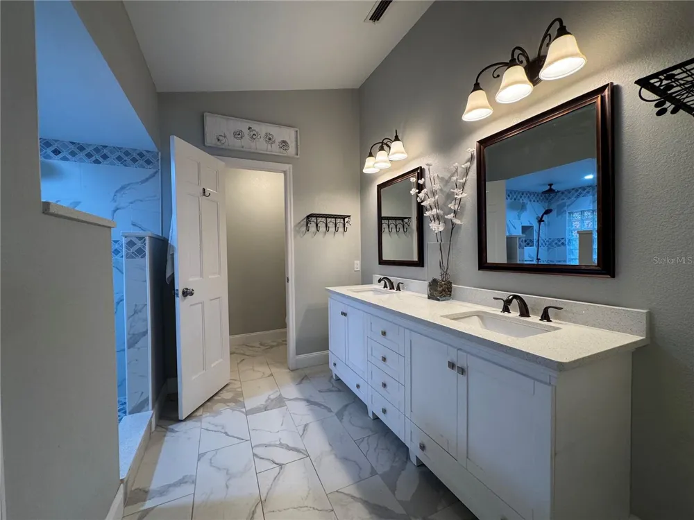 915 HEATHERBROOK DRIVE Auburndale, FL 33823