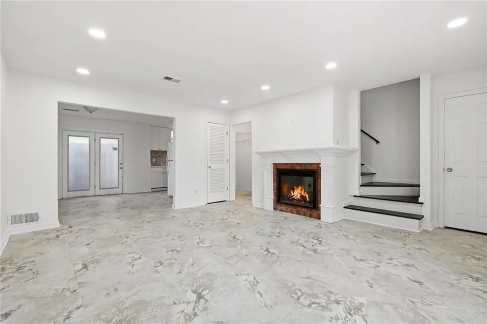 236 Mill Creek Place Roswell, GA 30076