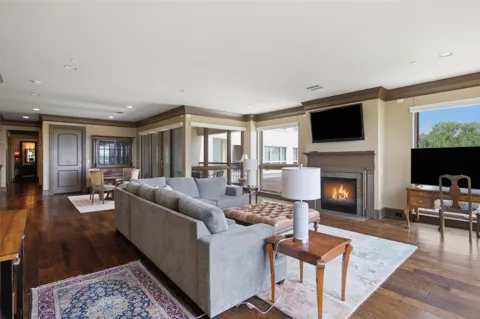 501 Samuels Avenue #230