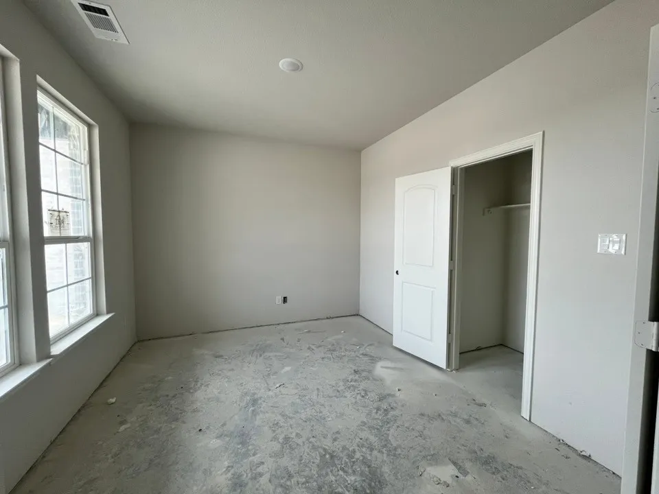 1005 Pecan Tree Lane Fort Worth, TX 76108