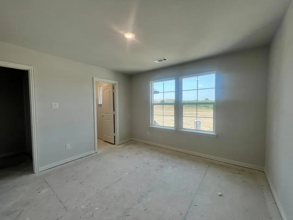 1005 Pecan Tree Lane Fort Worth, TX 76108