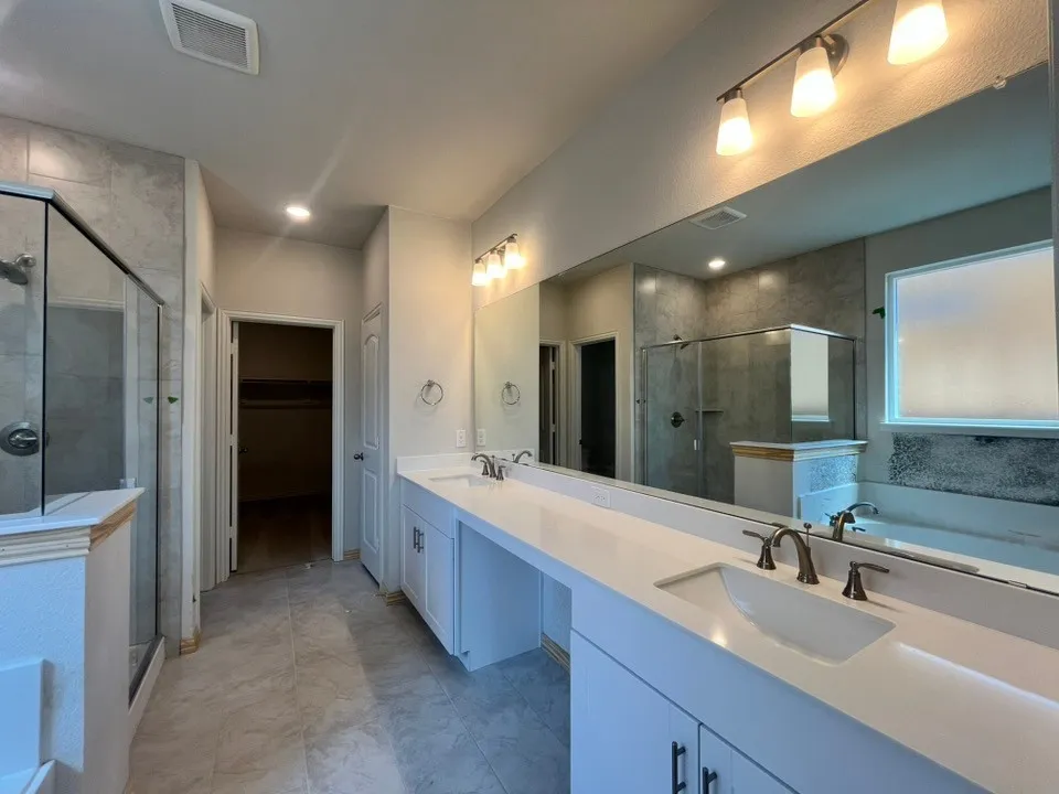 1005 Pecan Tree Lane Fort Worth, TX 76108