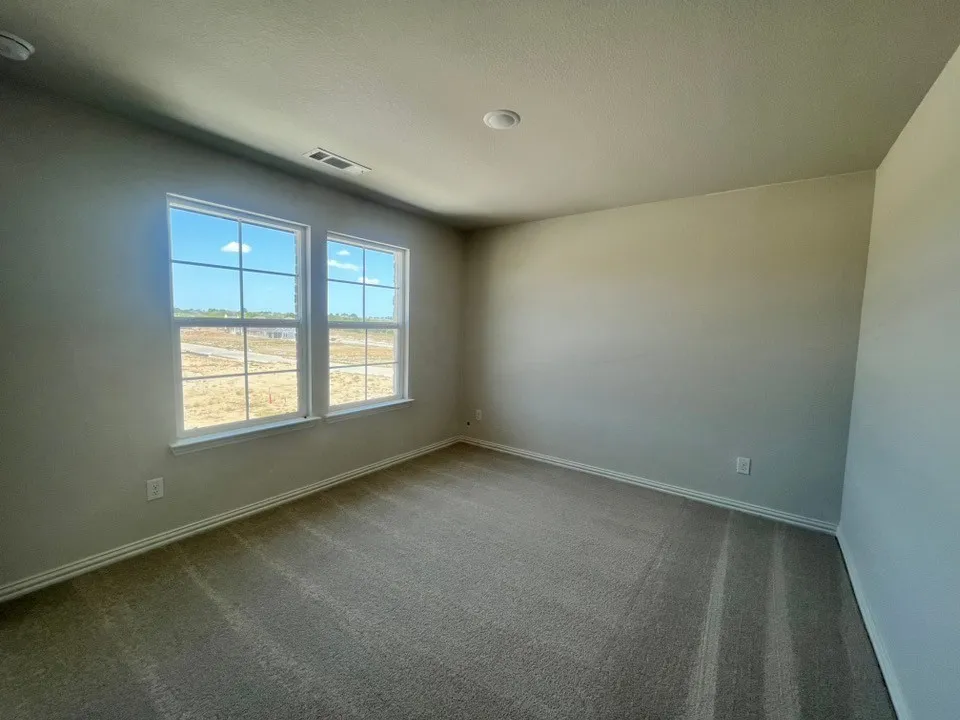 1005 Pecan Tree Lane Fort Worth, TX 76108