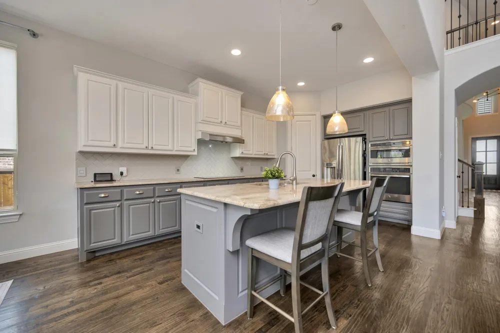 944 Highpoint Way Roanoke, TX 76262
