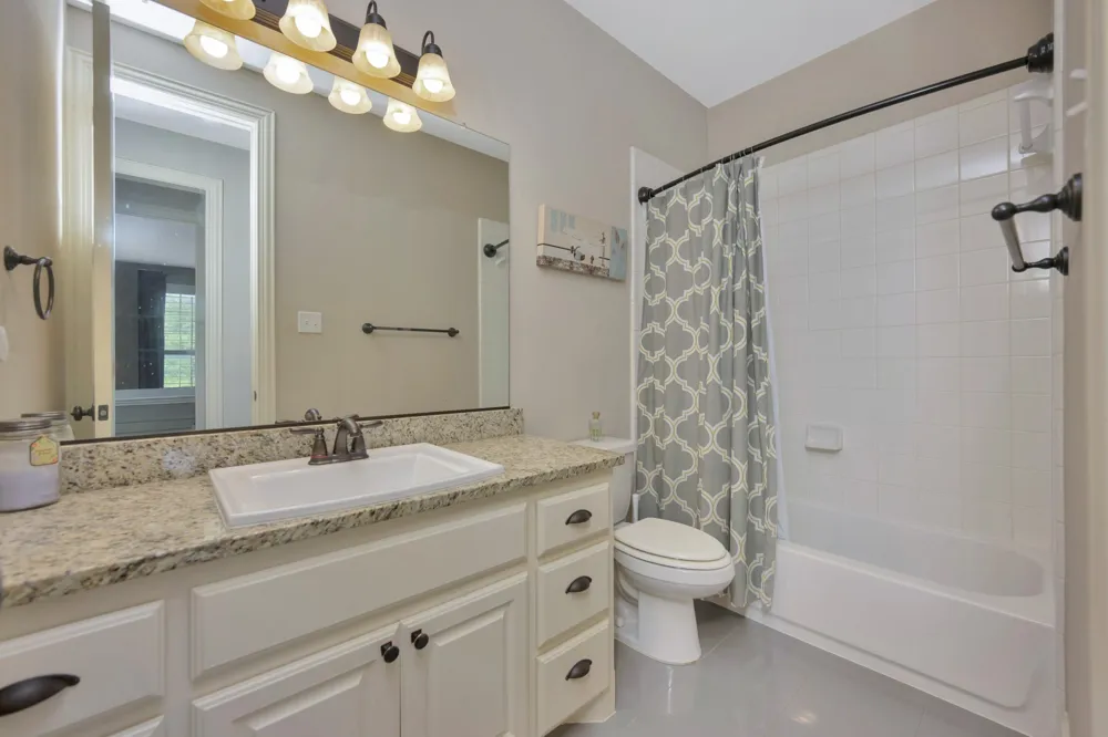 944 Highpoint Way Roanoke, TX 76262