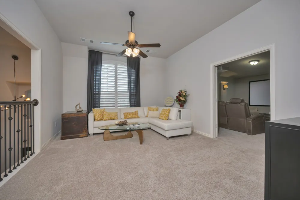 944 Highpoint Way Roanoke, TX 76262