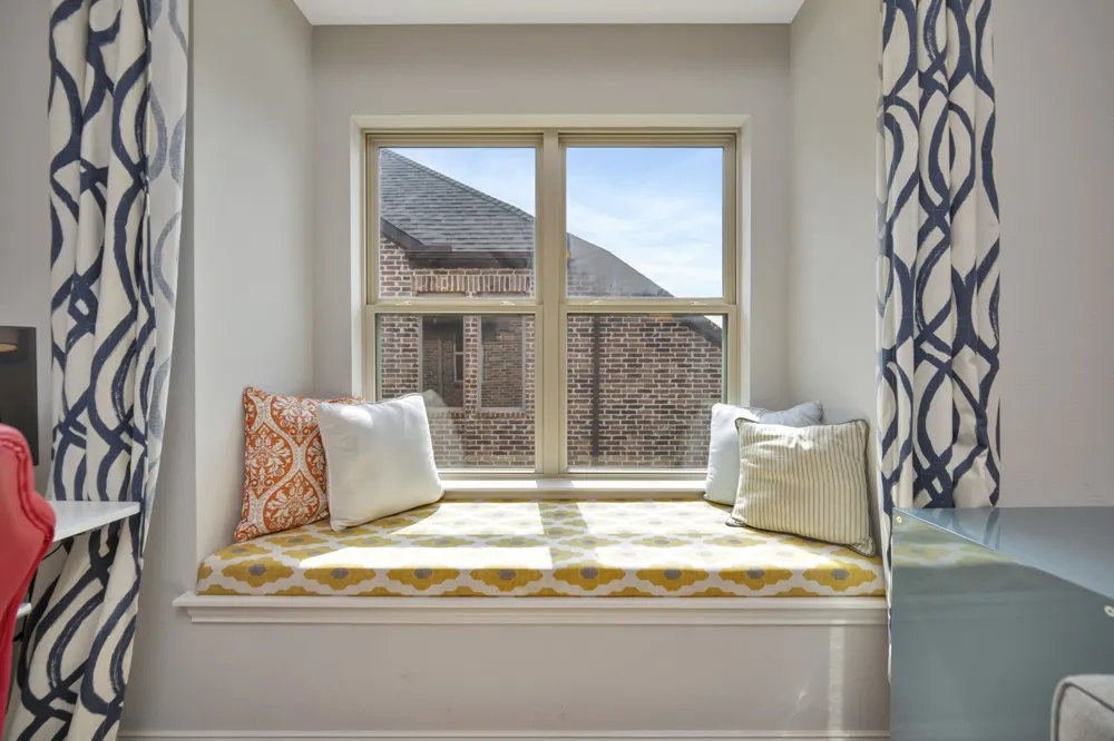 944 Highpoint Way Roanoke, TX 76262