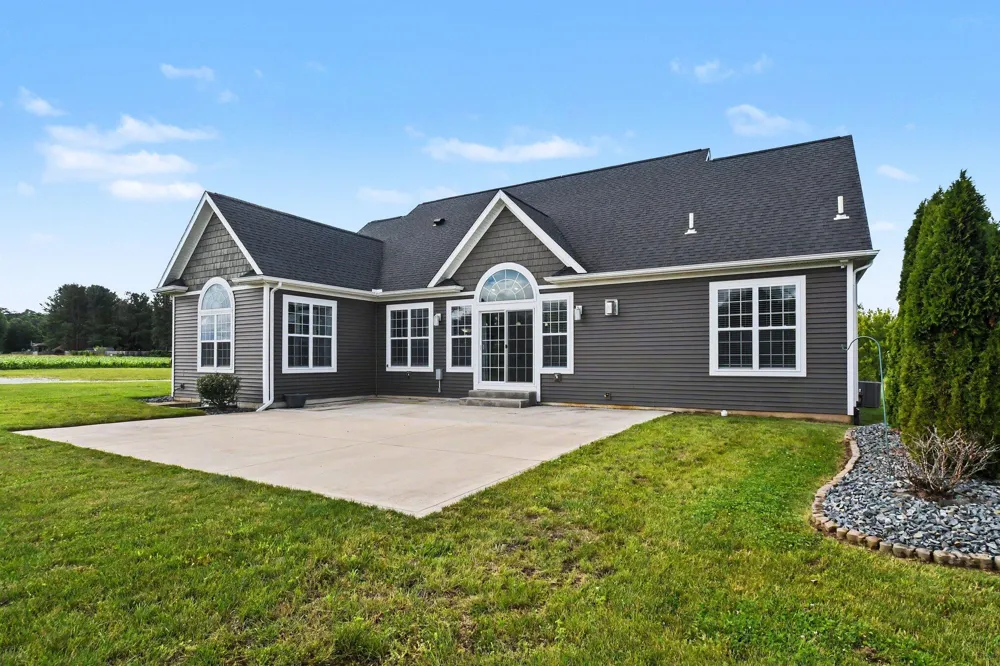 3181 Chamberlain Road Buchanan, MI 49107