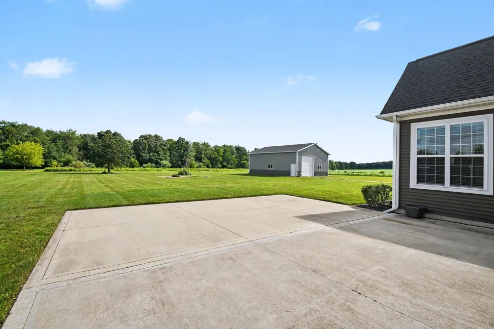3181 Chamberlain Road Buchanan, MI 49107
