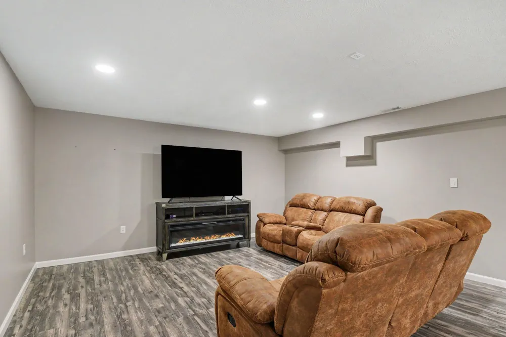 3181 Chamberlain Road Buchanan, MI 49107