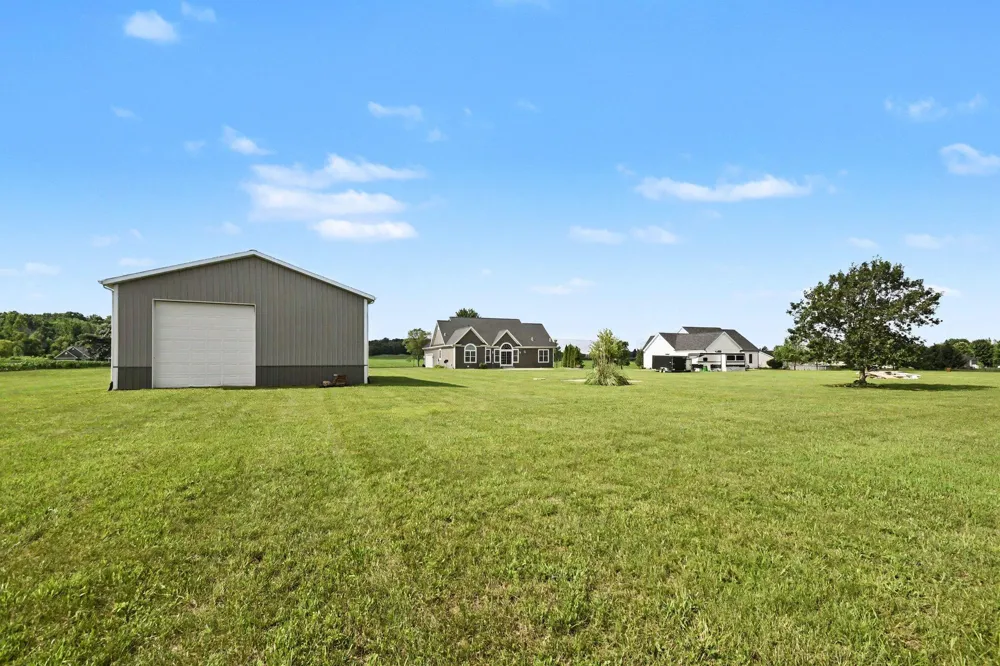 3181 Chamberlain Road Buchanan, MI 49107