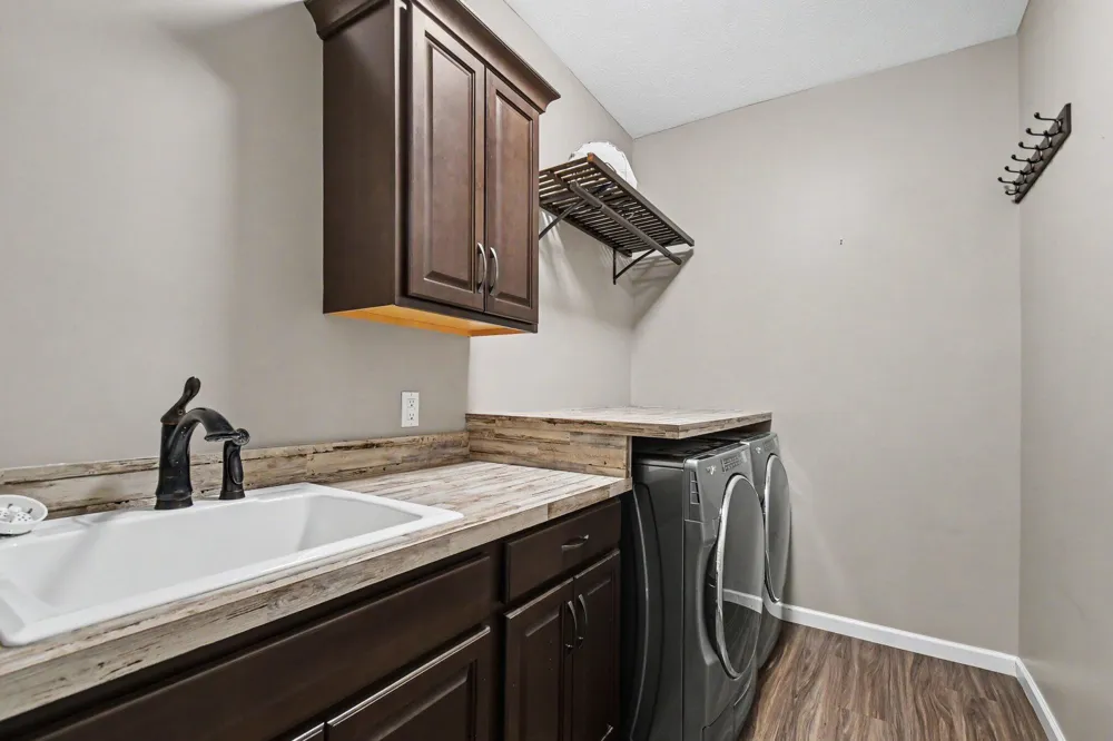 3181 Chamberlain Road Buchanan, MI 49107