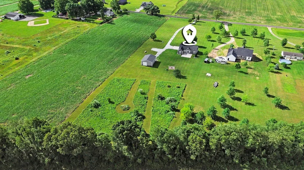 3181 Chamberlain Road Buchanan, MI 49107