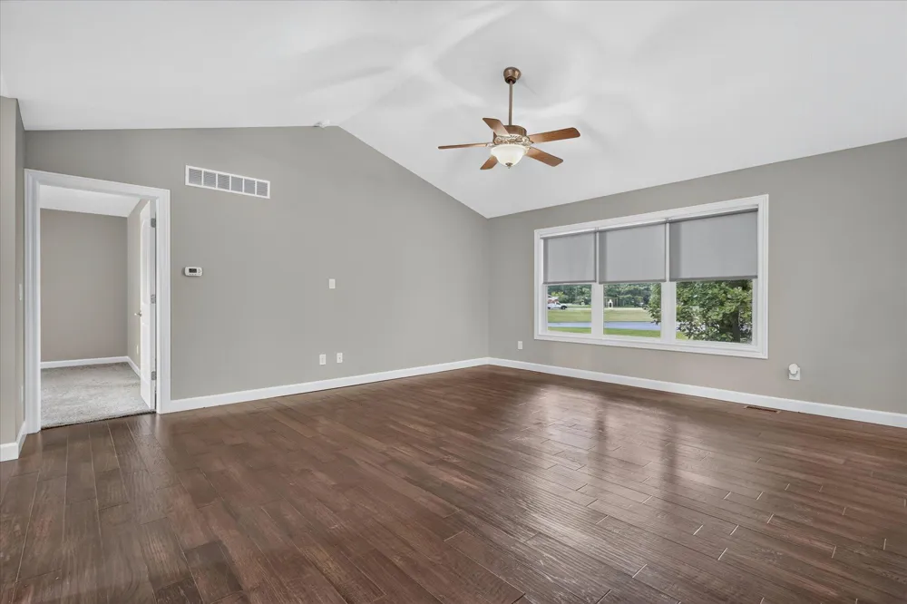 69914 Roy Drive Edwardsburg, MI 49112