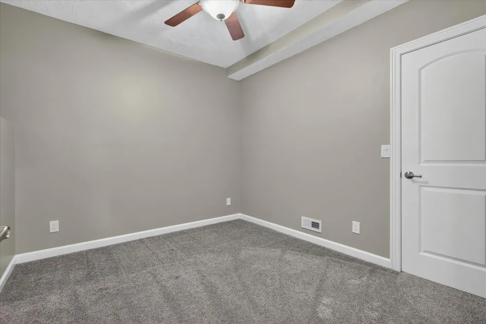 69914 Roy Drive Edwardsburg, MI 49112