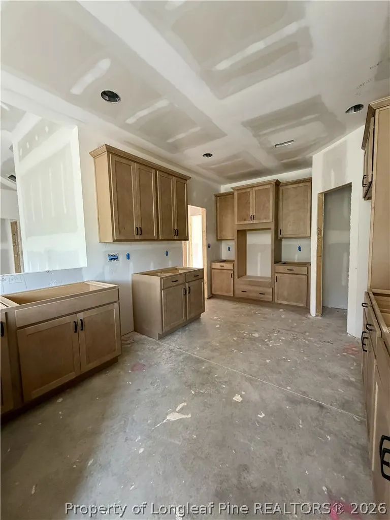 6663 River Road Fuquay Varina, NC 27526