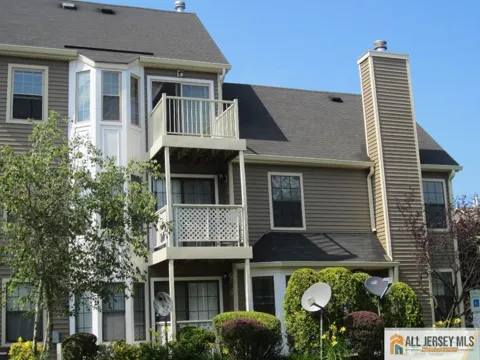 46 Lear Court