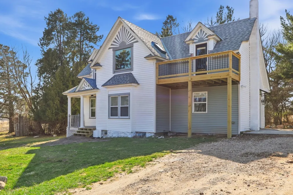 3519 County Road 5 NE Isanti, MN 55040