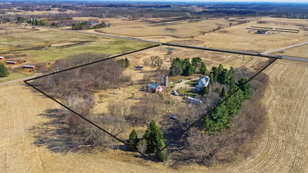3519 County Road 5 NE Isanti, MN 55040