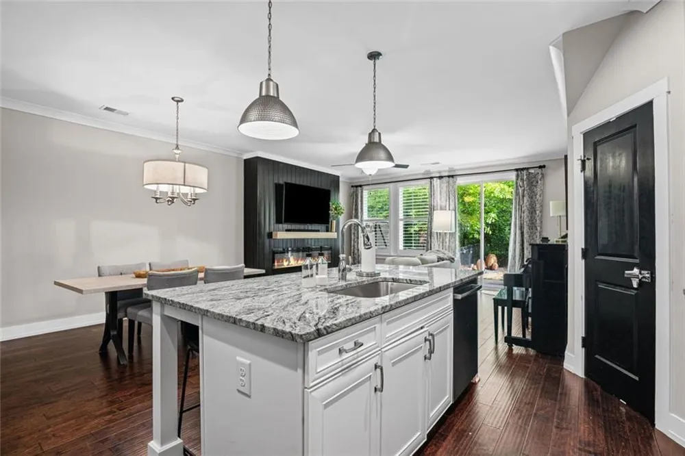 138 Bellehaven Drive Woodstock, GA 30188