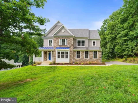 12502 TRIADELPHIA ROAD