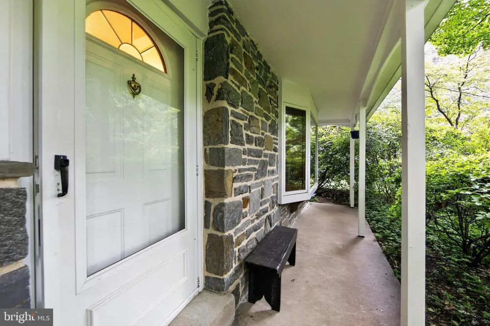37 LONGPOINT LANE Rose Valley, PA 19063