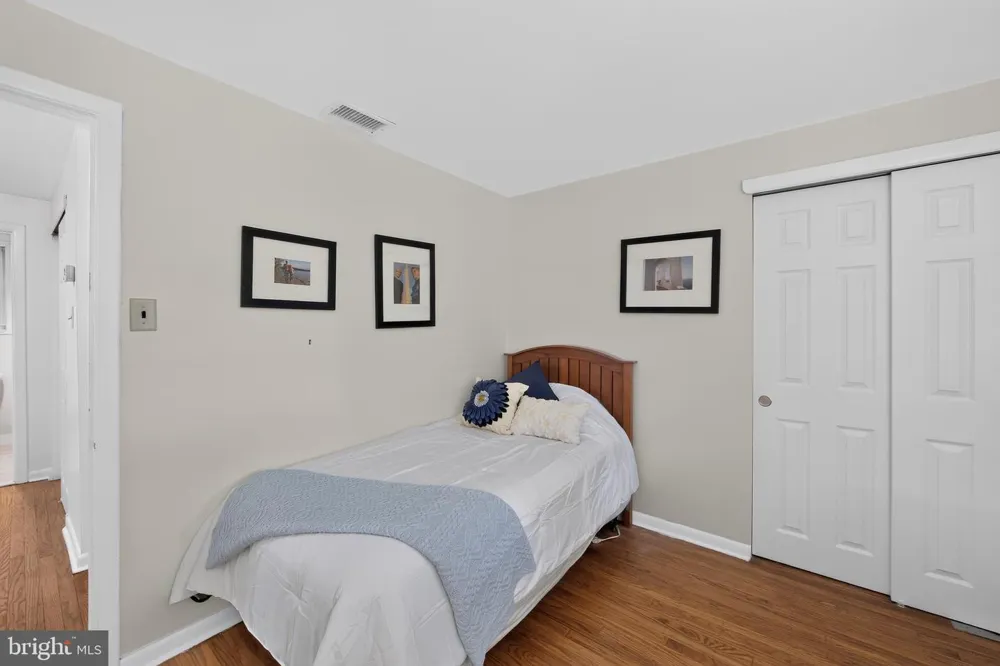 37 LONGPOINT LANE Rose Valley, PA 19063