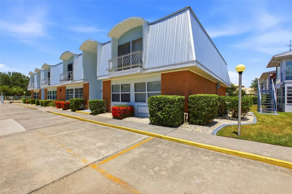 22333 EDGEWATER DRIVE #C2 Punta Gorda, FL 33980