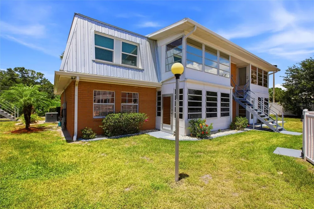 22333 EDGEWATER DRIVE #C2 Punta Gorda, FL 33980