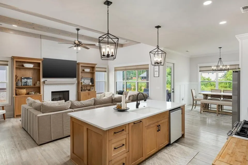 8189 Snowdrop Way Ooltewah, TN 37363