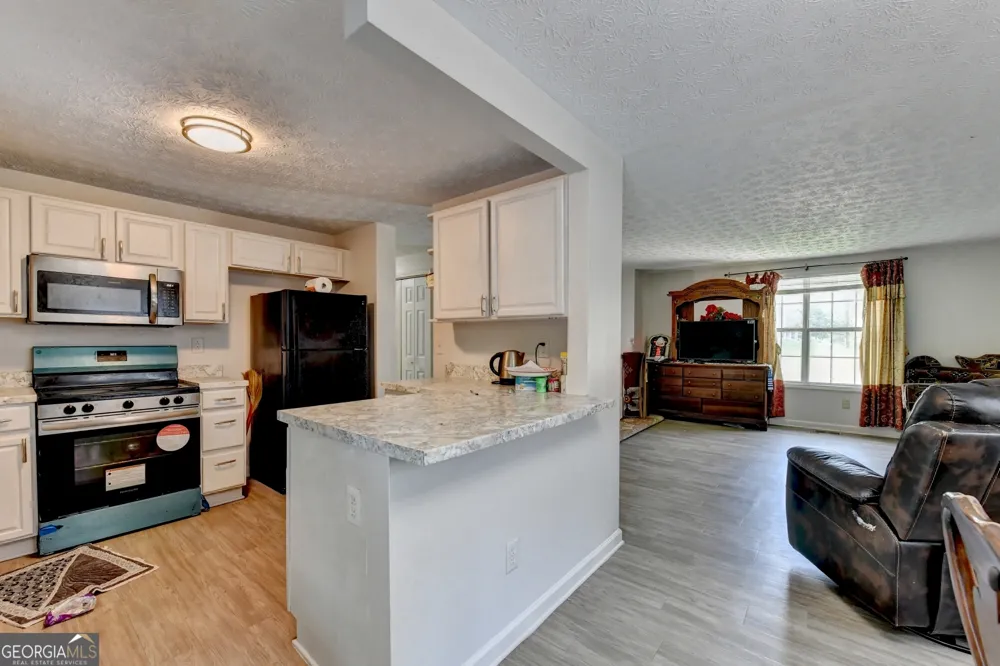 4286 Village Square LN Stone Mountain, GA 30083