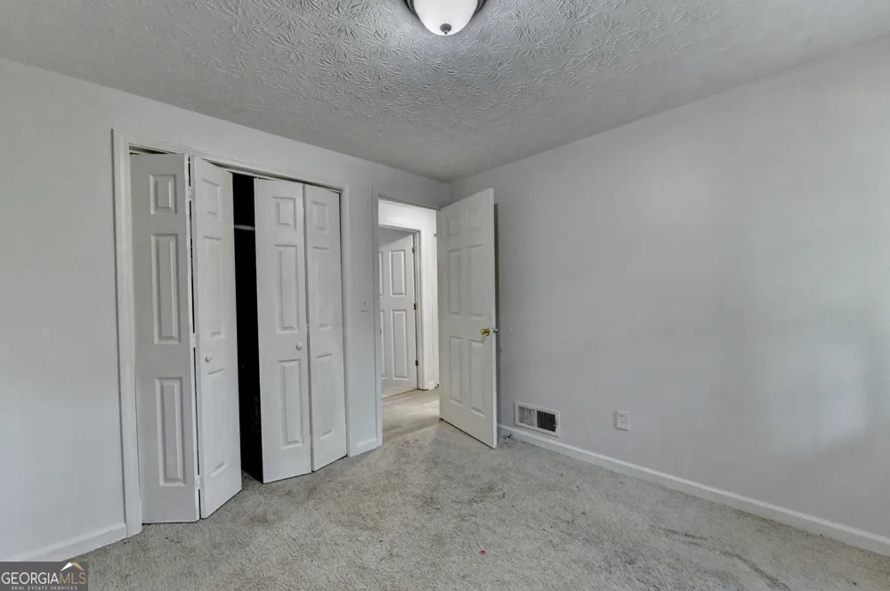 4286 Village Square LN Stone Mountain, GA 30083
