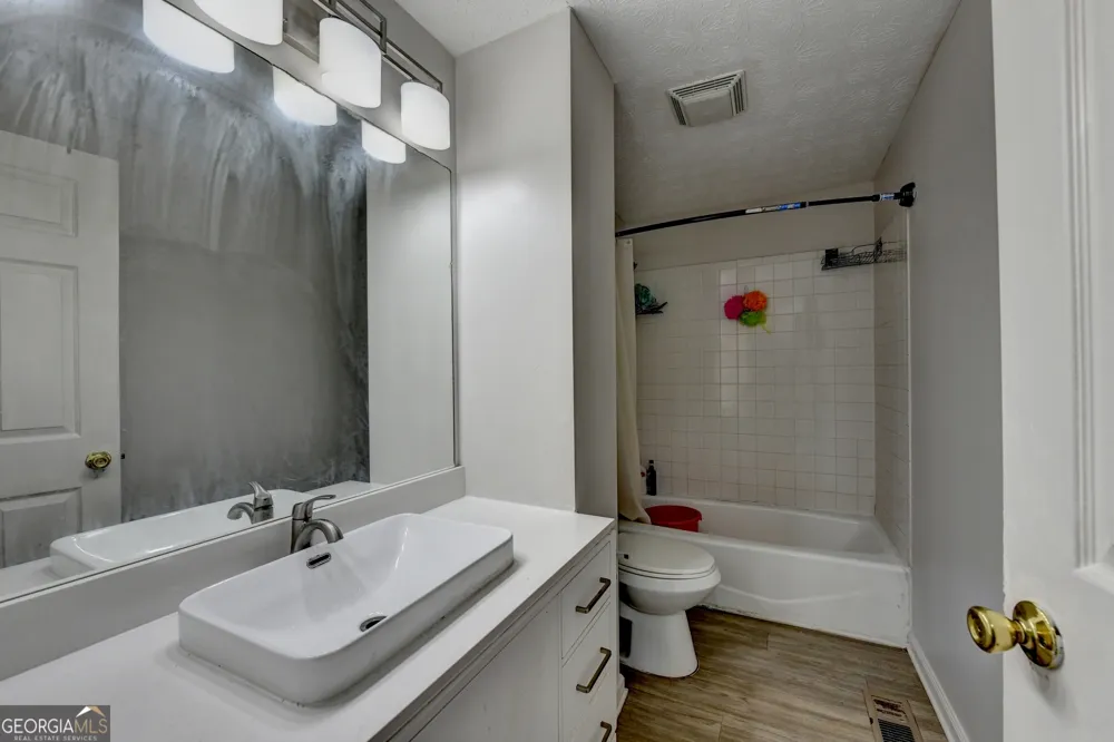 4286 Village Square LN Stone Mountain, GA 30083