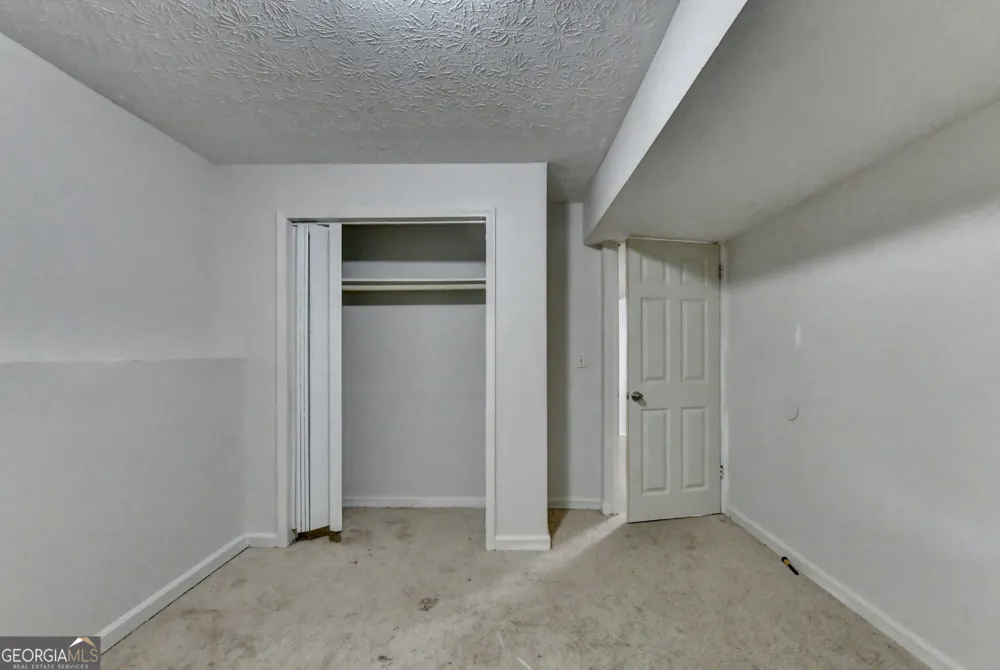 4286 Village Square LN Stone Mountain, GA 30083