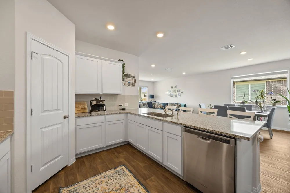 713 Iron Bridge Road Georgetown, TX 78626